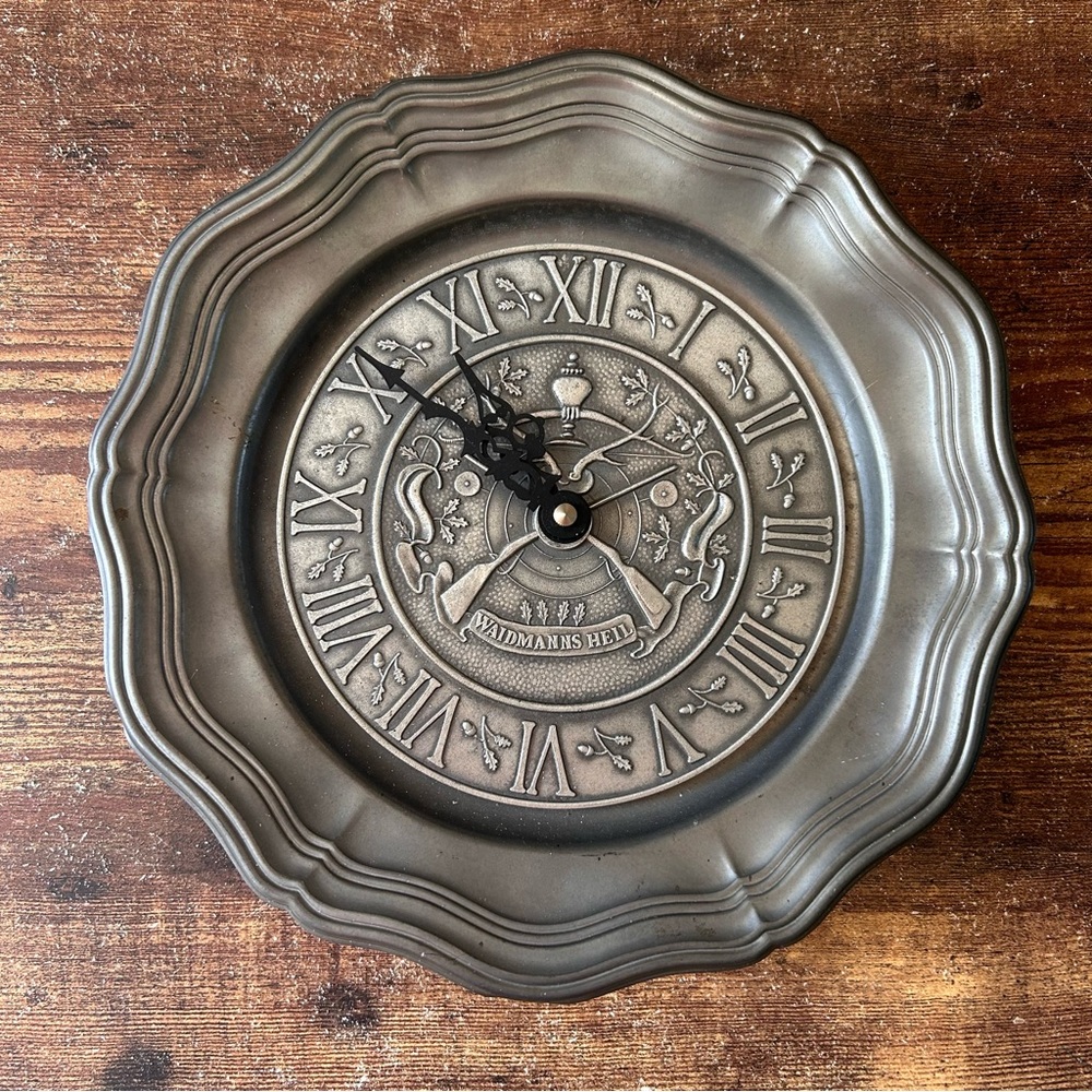 Vintage Grenningloh/Junghans Astra Quartz Wall Clock Waidmanns Heil Inscription